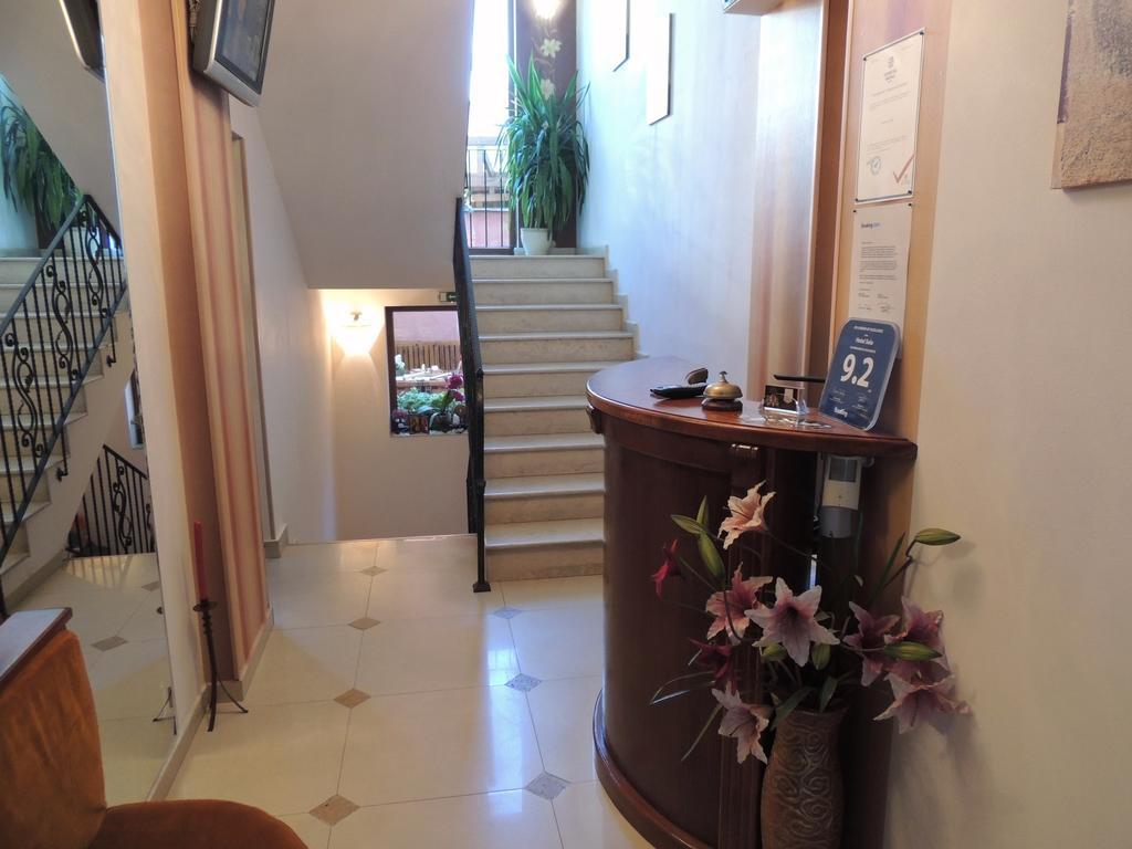 Guest House Solo Σούμεν Εξωτερικό φωτογραφία