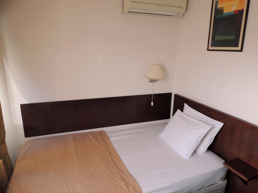Guest House Solo Σούμεν Δωμάτιο φωτογραφία