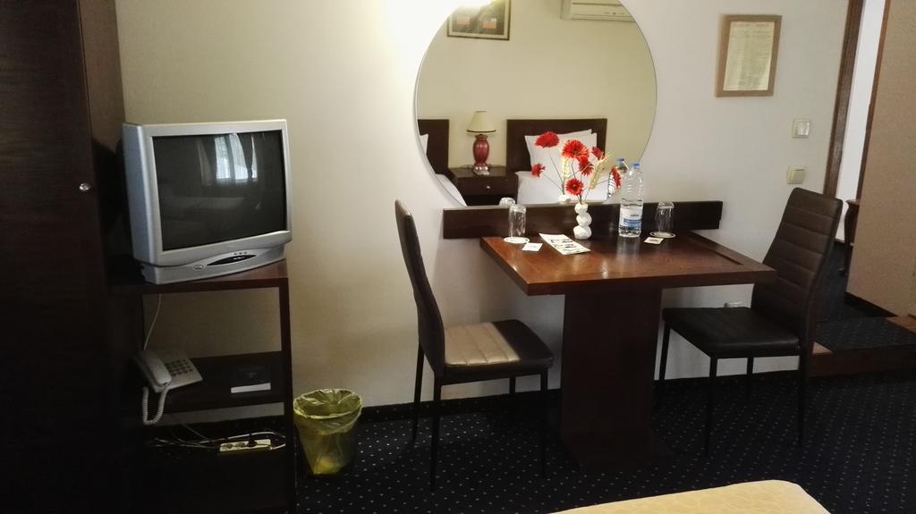Guest House Solo Σούμεν Εξωτερικό φωτογραφία
