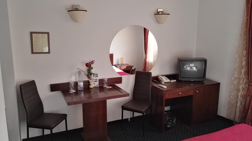 Guest House Solo Σούμεν Εξωτερικό φωτογραφία